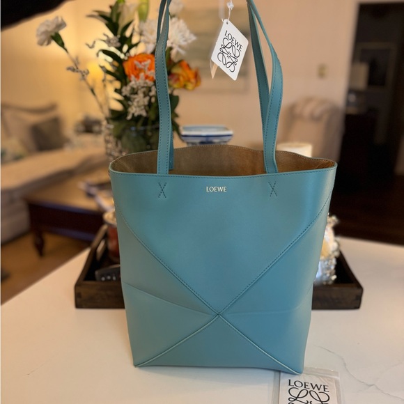 Loewe Handbags - 🩵 NWT LOEWE MEDIUM LEATHER PUZZLE TOTE!